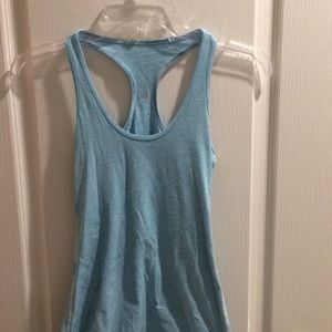 Never worn LuLulemon workout top!